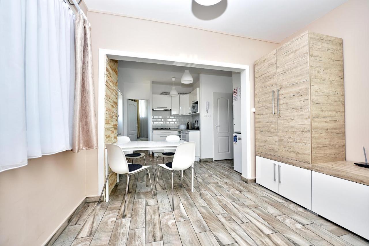 Panoráma City Apartman Pécs Exterior foto